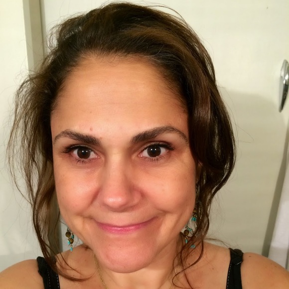 Meet your Posher, Michelle - Picture 1 of 1